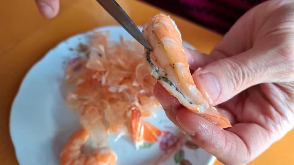 Gdzie krewetki mają jelito i jak je prawidłowo oczyścić