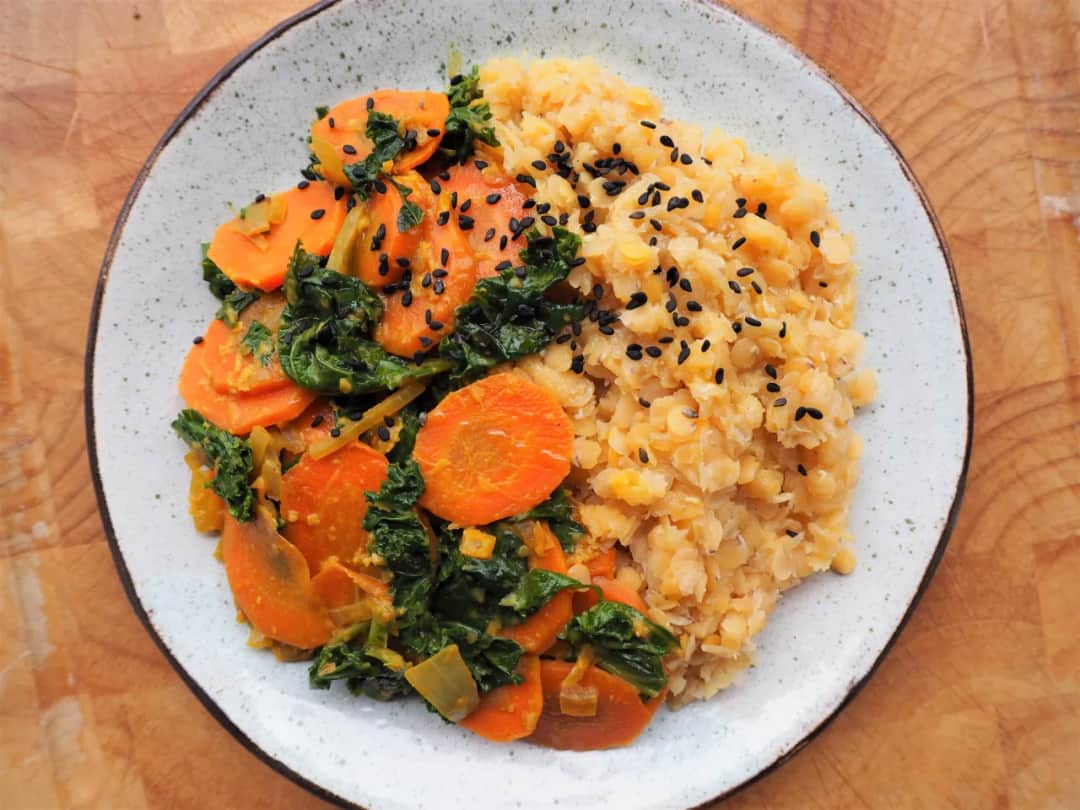 Aromatyczne curry bez mleka kokosowego - smaczne alternatywy