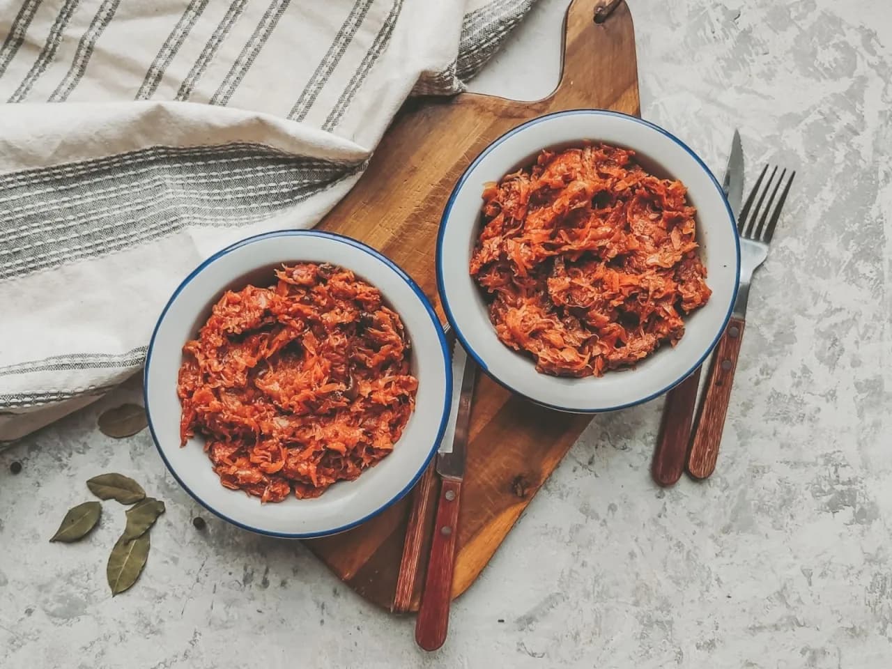 Bigos Dukana: Przepis na Niskokaloryczną Wersję Tradycyjnej Potrawy