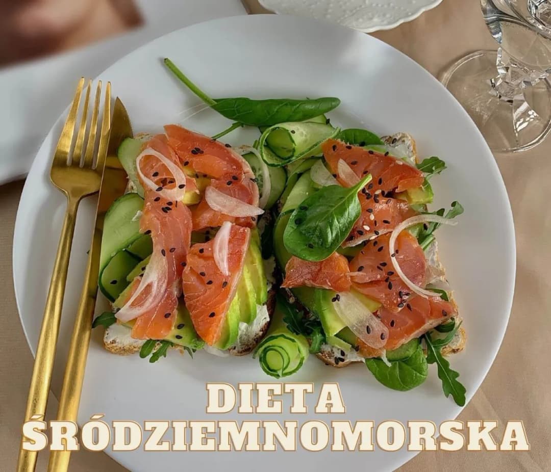 Smaczne przepisy diety śródziemnomorskiej: 15 prostych pomysłów na obiad