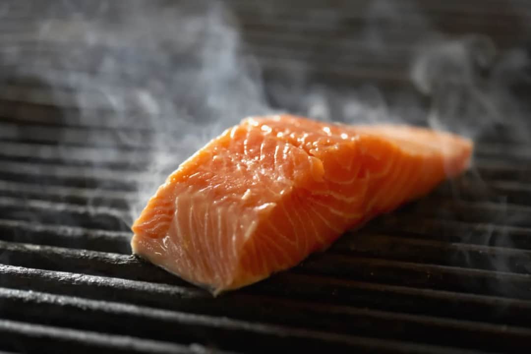 Czy łosoś jest zdrowy: poznaj 7 zaskakujących faktów o tej rybie