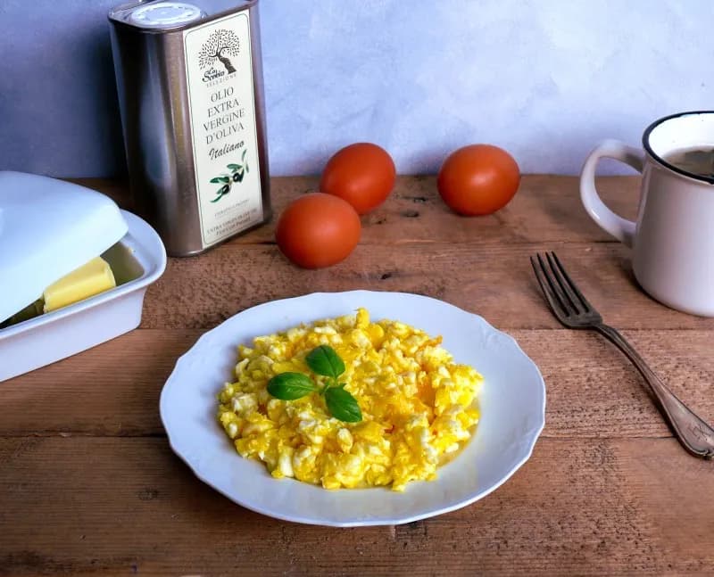 Czy jajecznica jest zdrowa? Poznaj prawdę o wartościach odżywczych