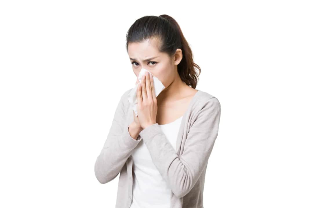 Przyczyna krwawienia z nosa – poznaj najczęstsze powody i objawy