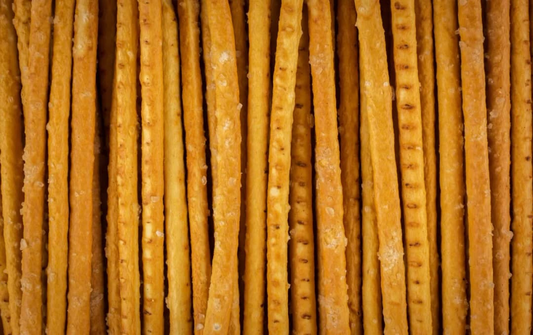 Wpływ paluszków na zdrowie - poznaj prawdę o tej popularnej przekąsce